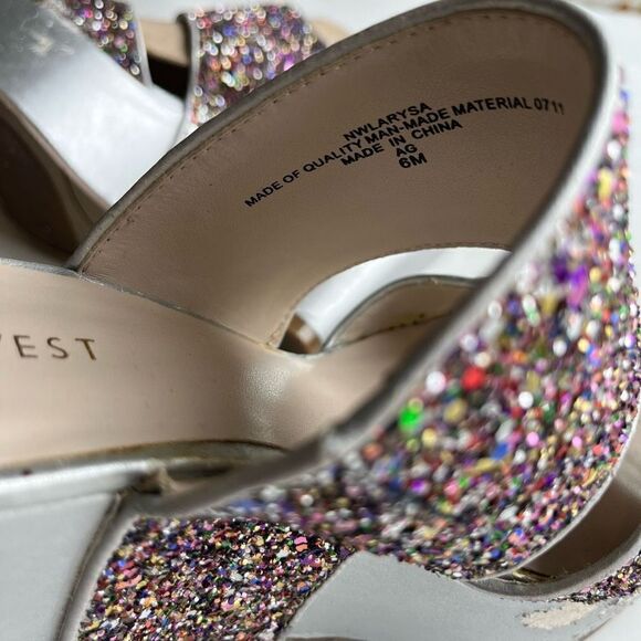Nine West Women’s Silver Multicolor Metallic Glitter Heel Wedge Size 6 - Picture 8 of 8